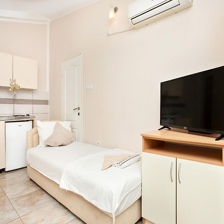 Apartments Mik5 - Famous Beach Jaz بودفا المظهر الخارجي الصورة