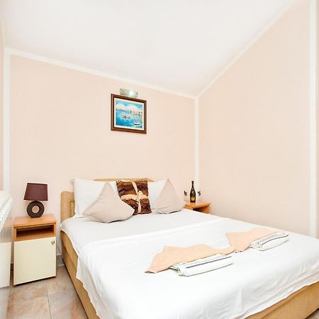 Apartments Mik5 - Famous Beach Jaz بودفا المظهر الخارجي الصورة