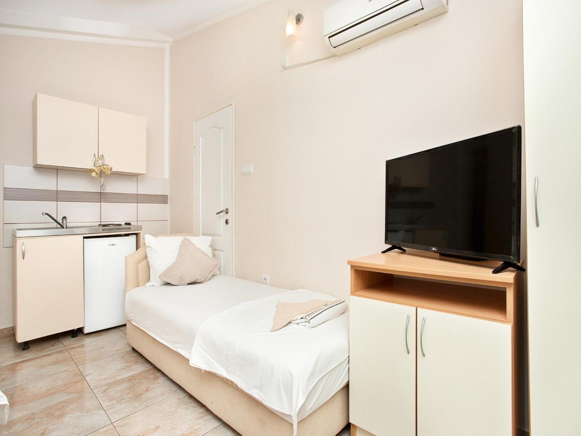 Apartments Mik5 - Famous Beach Jaz بودفا المظهر الخارجي الصورة