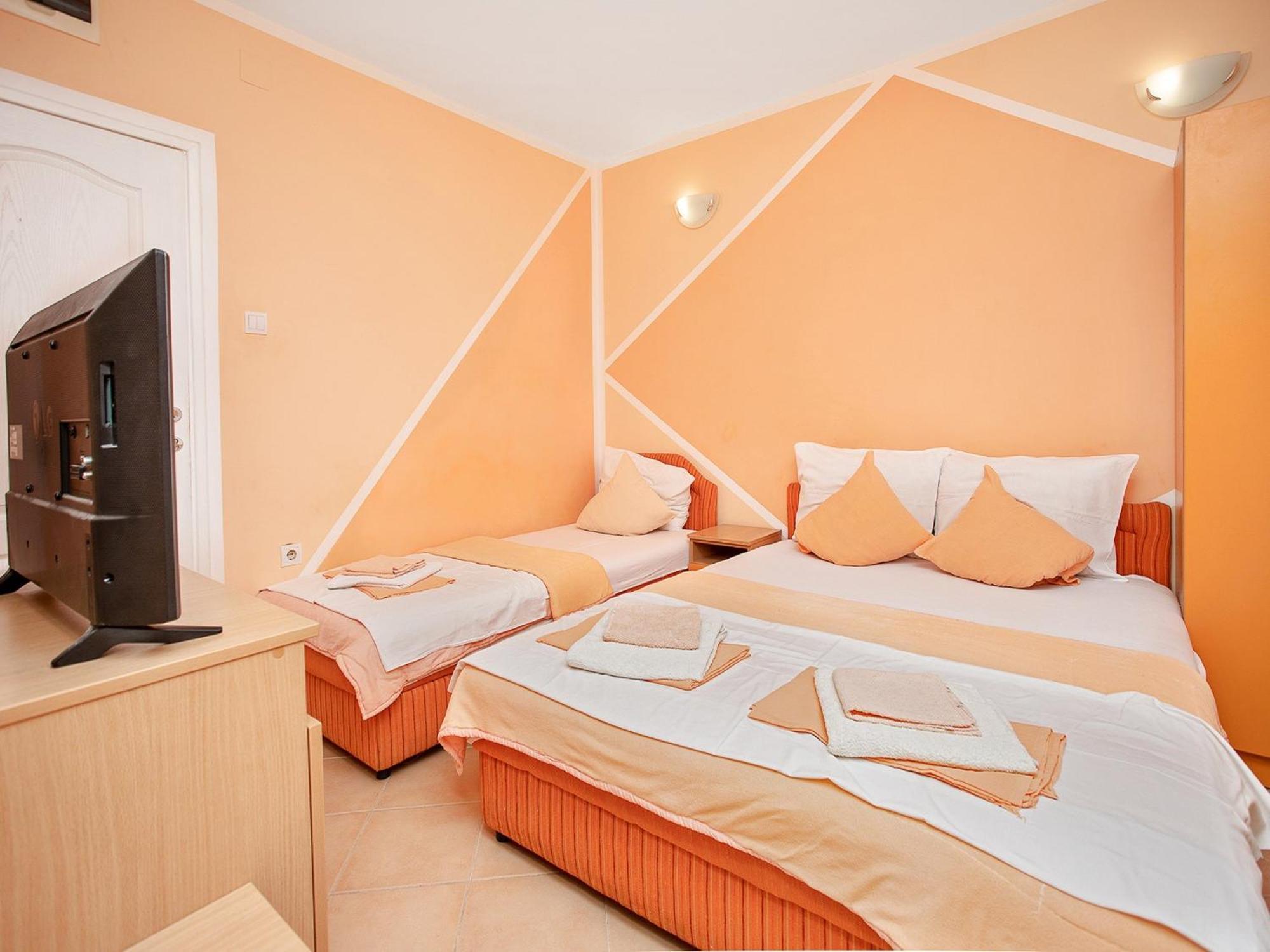Apartments Mik5 - Famous Beach Jaz بودفا الغرفة الصورة